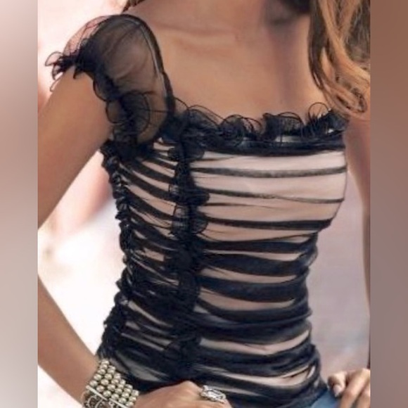 Dolce Cabo Tops - NWOT Dolce Cabo Ruched Cap Sleeve Top